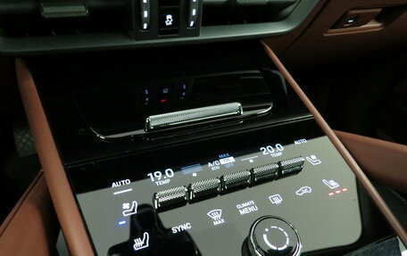 Porsche Cayenne III, 2024 год, 14 650 000 рублей, 21 фотография