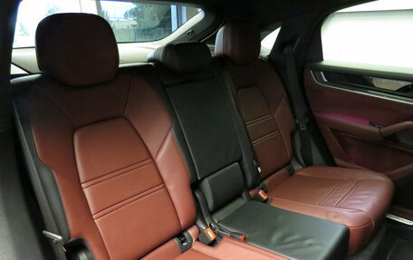 Porsche Cayenne III, 2024 год, 14 650 000 рублей, 25 фотография