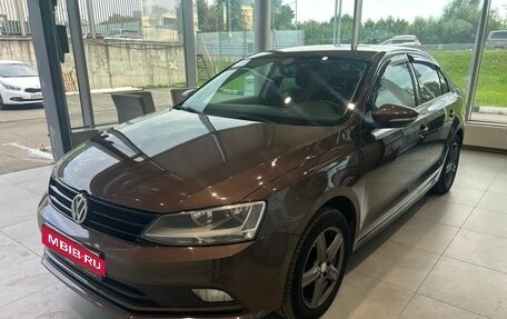 Volkswagen Jetta VI, 2016 год, 899 000 рублей, 1 фотография