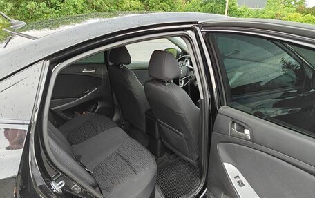 Hyundai Solaris II рестайлинг, 2015 год, 879 000 рублей, 10 фотография