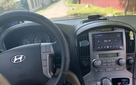 Hyundai Grand Starex Grand Starex I рестайлинг 2, 2012 год, 1 500 000 рублей, 12 фотография