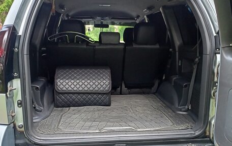Toyota Land Cruiser Prado 120 рестайлинг, 2004 год, 1 650 000 рублей, 9 фотография