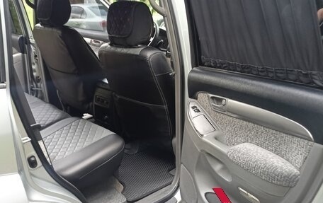 Toyota Land Cruiser Prado 120 рестайлинг, 2004 год, 1 650 000 рублей, 2 фотография