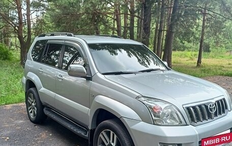 Toyota Land Cruiser Prado 120 рестайлинг, 2004 год, 1 650 000 рублей, 13 фотография