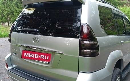 Toyota Land Cruiser Prado 120 рестайлинг, 2004 год, 1 650 000 рублей, 10 фотография