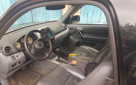 Toyota RAV4, 2003 год, 650 000 рублей, 2 фотография