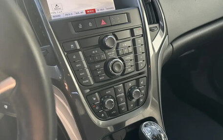 Opel Astra J, 2014 год, 850 000 рублей, 14 фотография