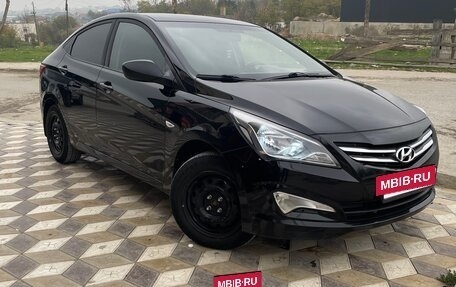 Hyundai Solaris II рестайлинг, 2016 год, 650 000 рублей, 3 фотография