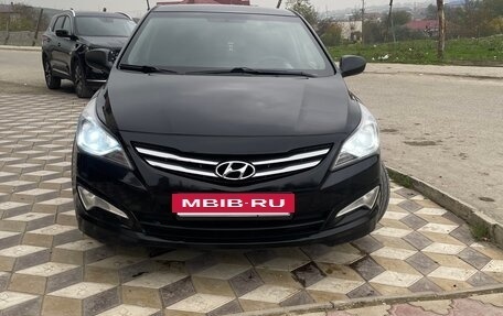 Hyundai Solaris II рестайлинг, 2016 год, 650 000 рублей, 2 фотография