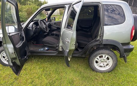 Chevrolet Niva I рестайлинг, 2006 год, 340 000 рублей, 2 фотография