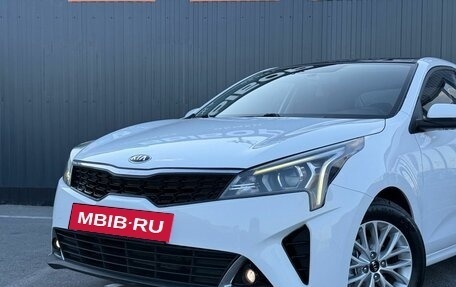 KIA Rio IV, 2021 год, 1 699 000 рублей, 6 фотография