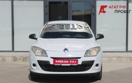 Renault Megane III, 2012 год, 645 000 рублей, 2 фотография
