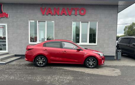 KIA Rio IV, 2021 год, 1 800 000 рублей, 4 фотография