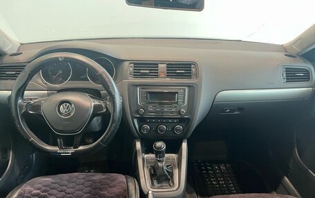 Volkswagen Jetta VI, 2016 год, 899 000 рублей, 10 фотография