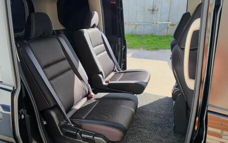 Nissan Serena IV, 2017 год, 1 900 000 рублей, 13 фотография
