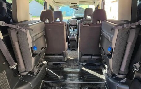 Nissan Serena IV, 2017 год, 1 900 000 рублей, 14 фотография