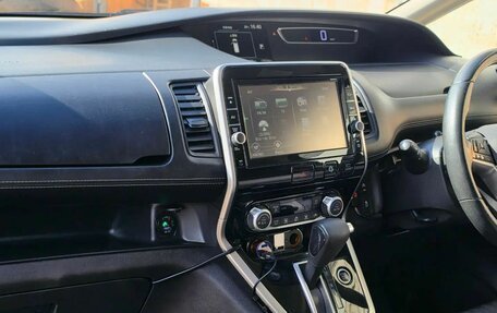 Nissan Serena IV, 2017 год, 1 900 000 рублей, 20 фотография