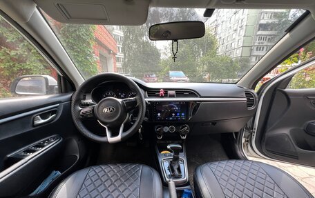 KIA Rio IV, 2017 год, 1 200 000 рублей, 10 фотография