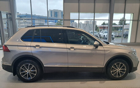 Volkswagen Tiguan II, 2021 год, 2 674 000 рублей, 5 фотография