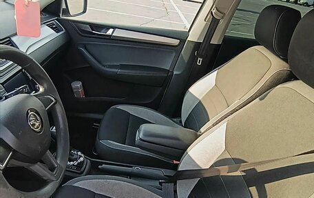 Skoda Rapid I, 2018 год, 1 270 000 рублей, 8 фотография