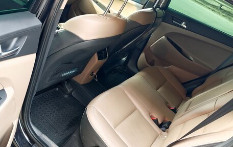 Hyundai Tucson III, 2019 год, 3 000 000 рублей, 12 фотография