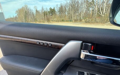 Toyota Land Cruiser 200, 2013 год, 4 150 000 рублей, 3 фотография