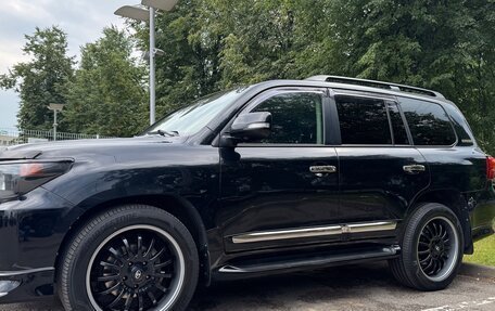 Toyota Land Cruiser 200, 2013 год, 4 150 000 рублей, 31 фотография