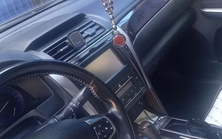 Toyota Camry, 2018 год, 2 100 000 рублей, 12 фотография