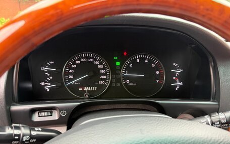 Toyota Land Cruiser 100 рестайлинг 2, 2007 год, 2 550 000 рублей, 3 фотография