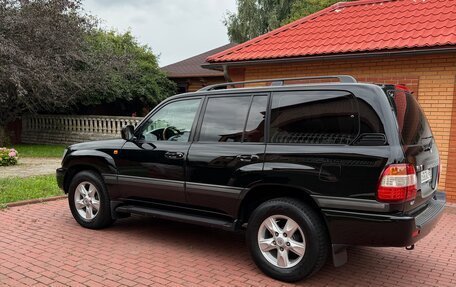 Toyota Land Cruiser 100 рестайлинг 2, 2007 год, 2 550 000 рублей, 13 фотография