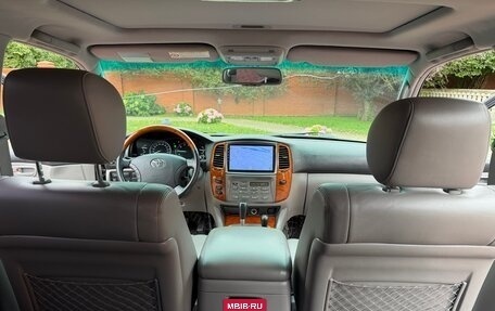 Toyota Land Cruiser 100 рестайлинг 2, 2007 год, 2 550 000 рублей, 6 фотография