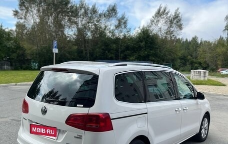 Volkswagen Sharan II, 2011 год, 1 300 000 рублей, 6 фотография