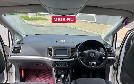 Volkswagen Sharan II, 2011 год, 1 300 000 рублей, 12 фотография
