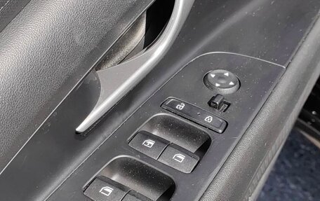 Hyundai Elantra, 2020 год, 1 790 000 рублей, 24 фотография