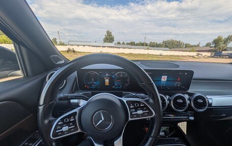 Mercedes-Benz GLB, 2019 год, 3 200 000 рублей, 12 фотография