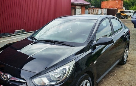 Hyundai Solaris II рестайлинг, 2011 год, 578 000 рублей, 2 фотография