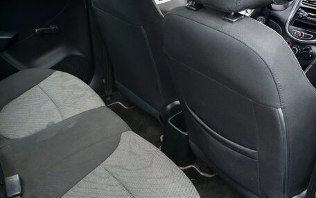 Hyundai Solaris II рестайлинг, 2011 год, 578 000 рублей, 14 фотография