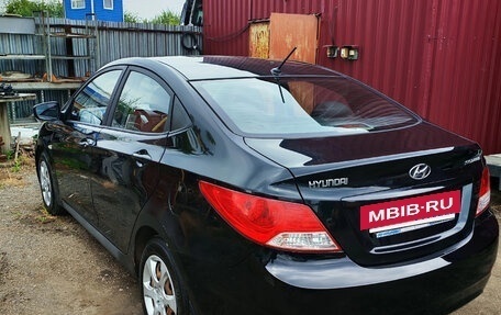 Hyundai Solaris II рестайлинг, 2011 год, 578 000 рублей, 5 фотография
