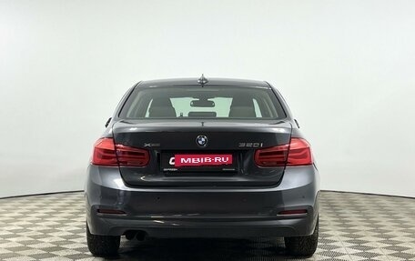 BMW 3 серия, 2018 год, 1 380 200 рублей, 4 фотография