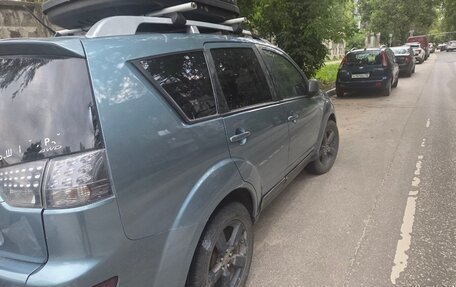Mitsubishi Outlander III рестайлинг 3, 2008 год, 950 000 рублей, 2 фотография