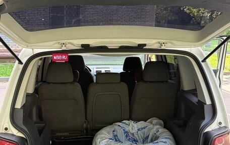 Volkswagen Touran III, 2009 год, 600 000 рублей, 5 фотография
