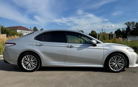 Toyota Camry, 2019 год, 2 900 000 рублей, 23 фотография
