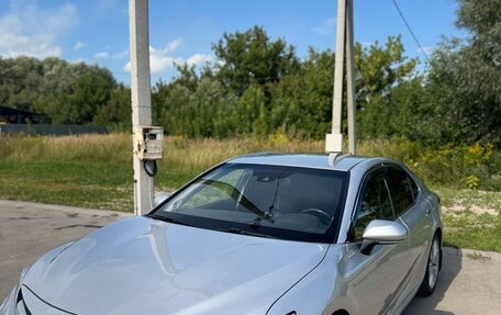 Toyota Camry, 2019 год, 2 900 000 рублей, 17 фотография