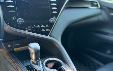 Toyota Camry, 2019 год, 2 900 000 рублей, 26 фотография
