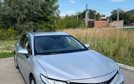 Toyota Camry, 2019 год, 2 900 000 рублей, 16 фотография