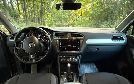 Volkswagen Tiguan II, 2019 год, 2 300 000 рублей, 6 фотография