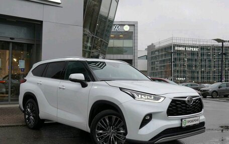 Toyota Highlander, 2026 год, 5 300 000 рублей, 3 фотография