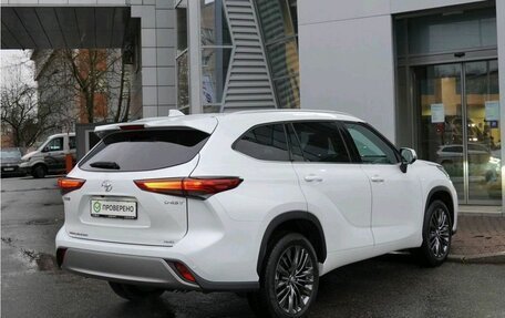 Toyota Highlander, 2026 год, 5 300 000 рублей, 4 фотография