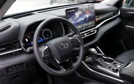 Toyota Highlander, 2026 год, 5 300 000 рублей, 10 фотография