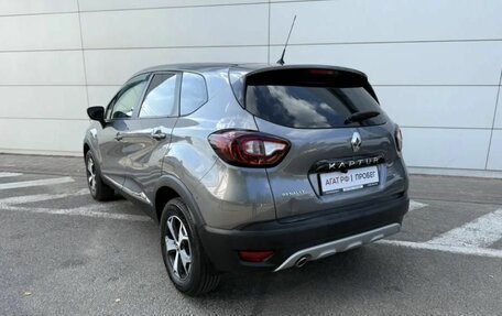 Renault Kaptur I рестайлинг, 2017 год, 1 590 000 рублей, 5 фотография